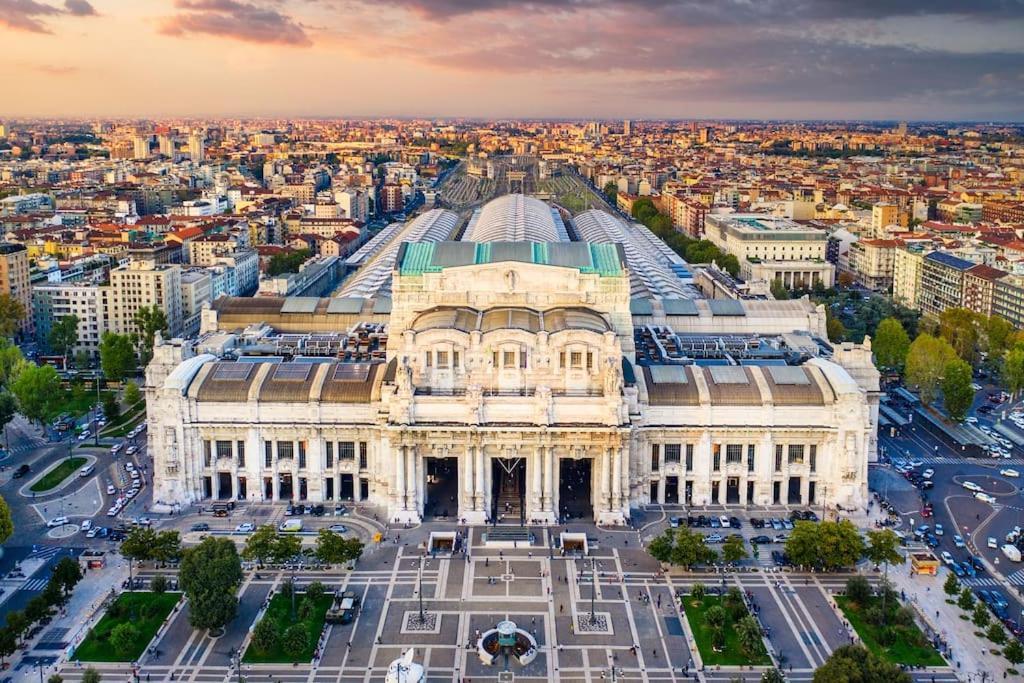 Duomo-Isola- Garibaldi The Swing Home Милан Экстерьер фото